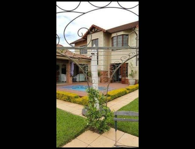 3 BEDROOM DUPLEX SOLD IN CLIFTON HILL ESTATE